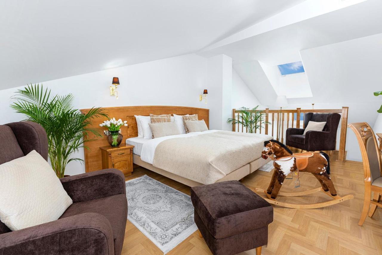 Ventus Rosa Boutique Apartahotel